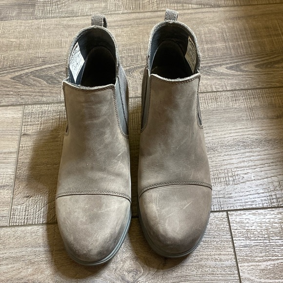 Brand new-  worn once(. too small) - Picture 1 of 3